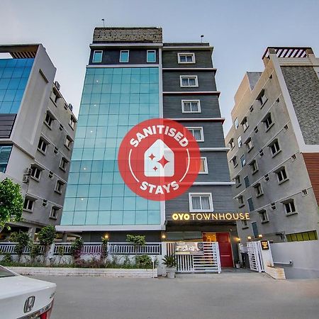 Oyo Townhouse 034 -Halcyon Hitech City Road Haydarabad Dış mekan fotoğraf